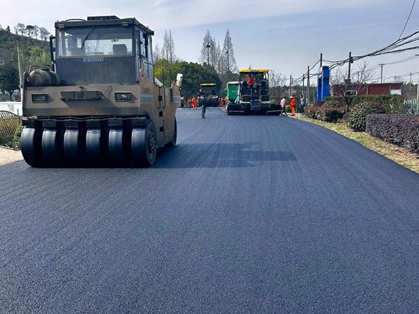 改性沥青道路铺设施工 改性沥青道路.jpg